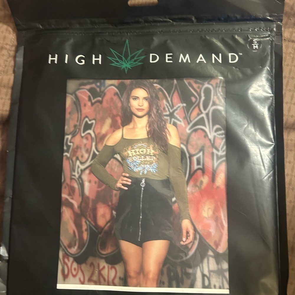 High demand top